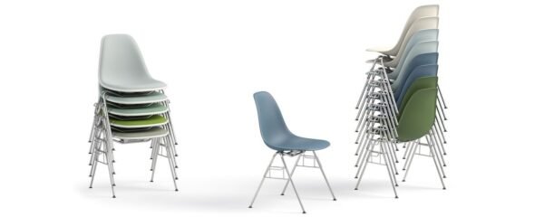 Eames Plastic Side Chair RE DSS-N Charles & Ray Eames